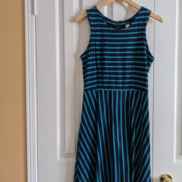 Old Navy Dresses & Skirts - Striped tank dress (Small)